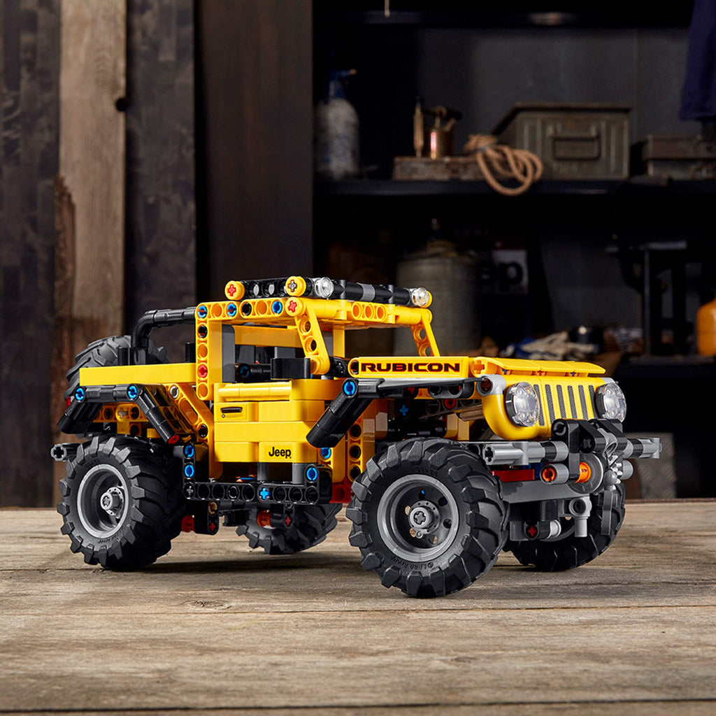 4x4 Off Roader SUV Model Building Kit T61408